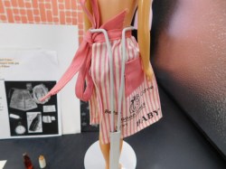 barbie babysits pieces apron a6